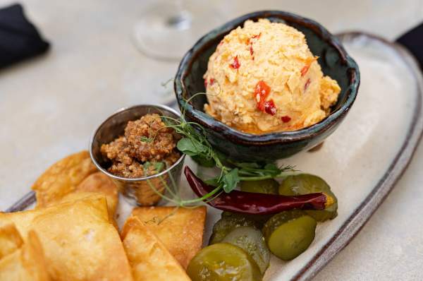 Botanic, pimento cheese