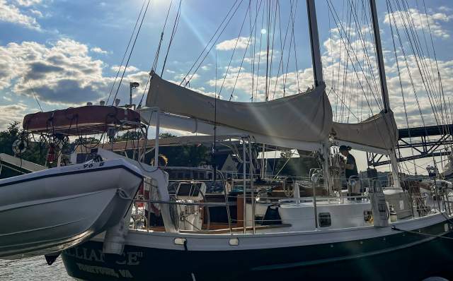 Influencer - Aleah and Seth Myers - Yorktown Sailing Charters