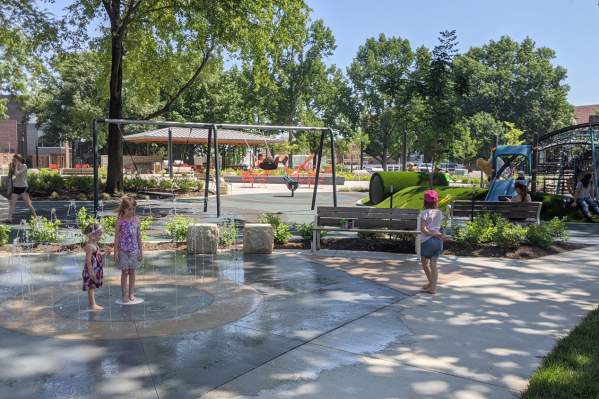 Thompson Park Splash Pad