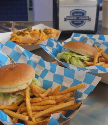 Hamburgers & Fries F&B