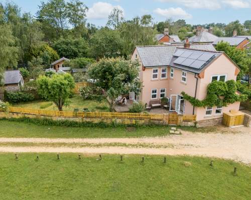 New Forest Cottages - Azelea Property exterior