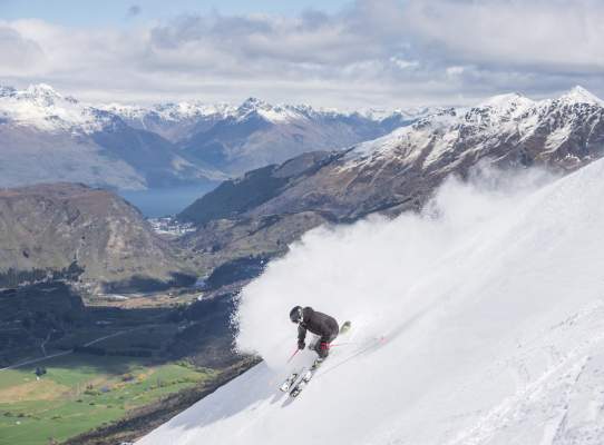 Experience Spring Skiing Like a Queenstown Local