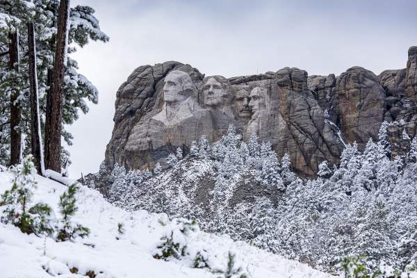 Mount Rushmore Snow