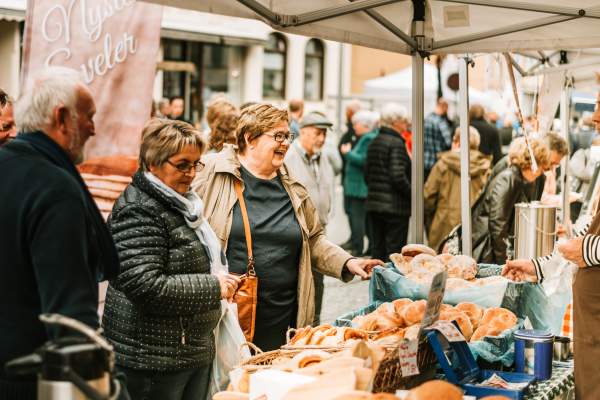 Norsk Akevittfestival i Gjøvik - God markedsstemning i gågata