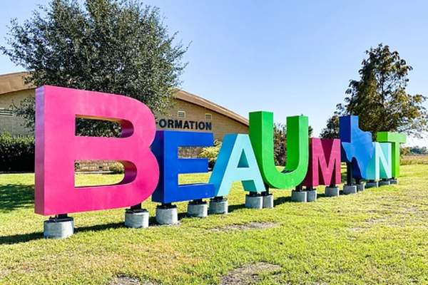 Beaumont sign mural letters