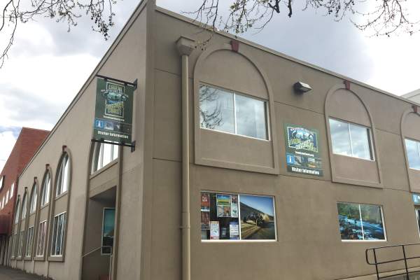 Eugene, Cascades & Coast Visitor Information Center