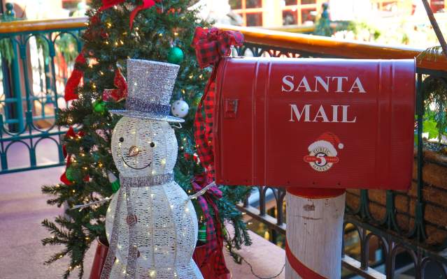 Holiday Events Oregon Coast: Must-See Festivities!