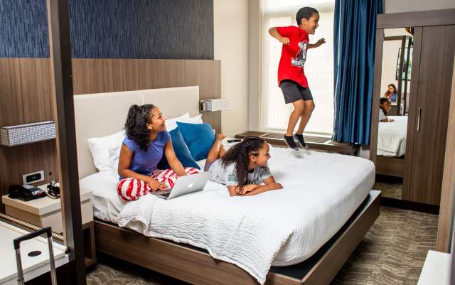 Hotel Family