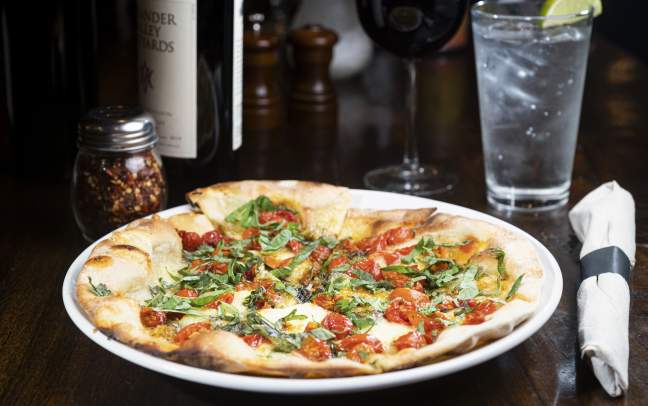 18 Best Restaurants on St. Simons Island