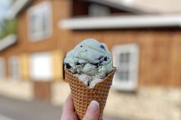 Picture of ice cream cone in front of Old Mill Creamery