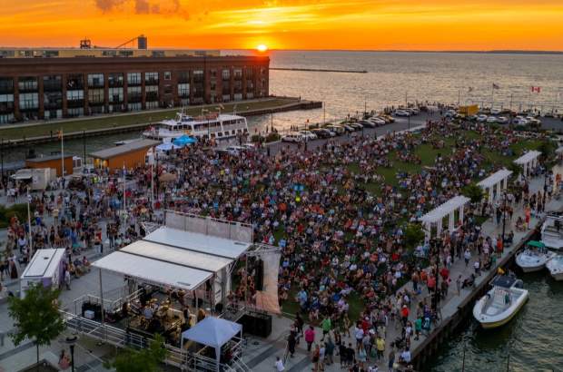 Party at the Pier