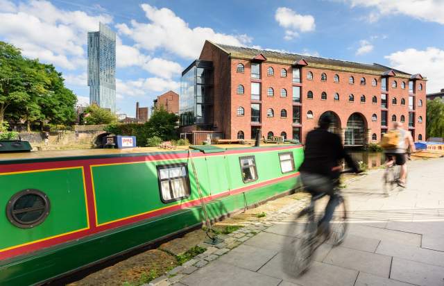Cycling in Castlefield