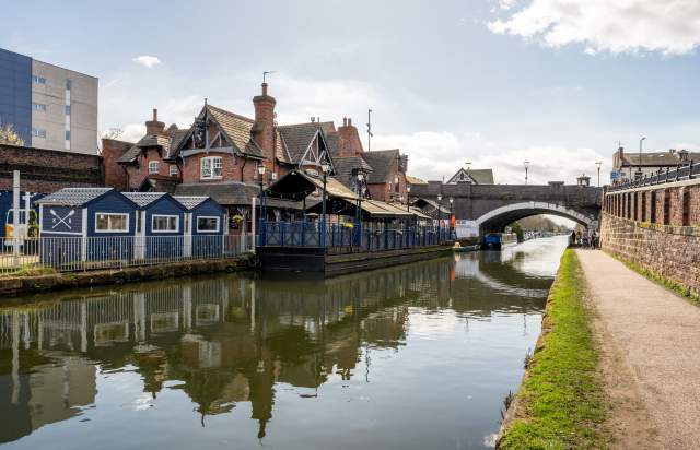 Bridgewater canal in Sale