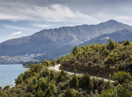 Experience Spring in Queenstown: A 6-Day Travel Itinerary