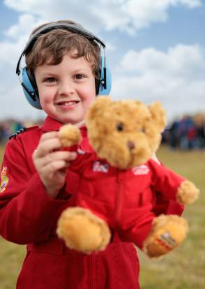 AIR SHOW RED ARROWS CHILD