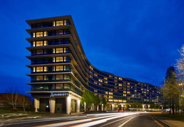 Manchester Marriott Hotel Piccadilly Exterior