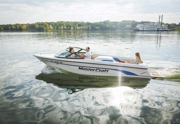 Lake_Boat_Scenic_2025_Nate_Luke