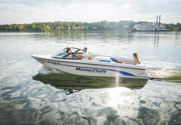 Lake_Boat_Scenic_2025_Nate_Luke