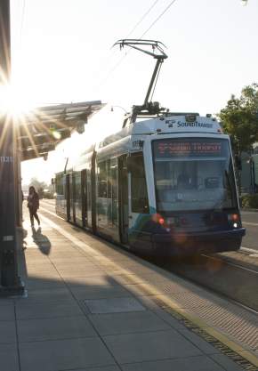 Link Light Rail at Courthouse Square