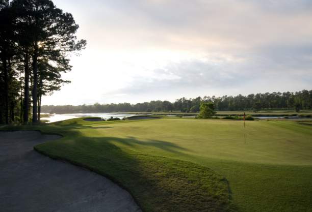 golf course green at Oyster Bay Golf Course