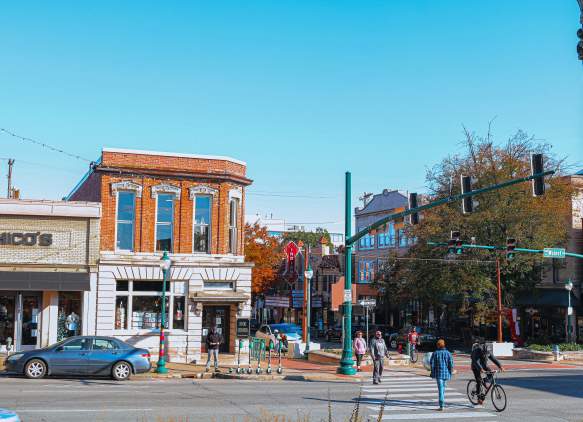 The Square / Kirkwood (Fall)