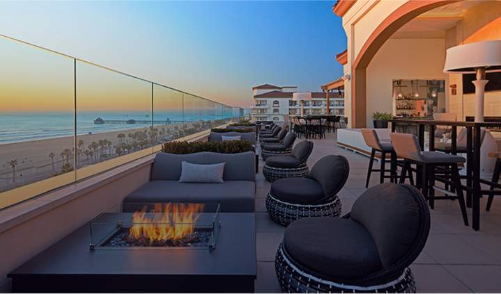 Offshore 9 Rooftop Lounge at Waterfront Beach Resort in Huntington Beach