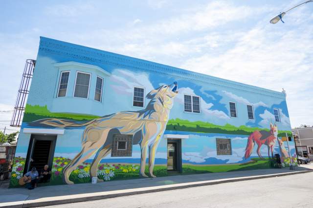 Wolf and Fox mural at Wells and Fourth Streets, created by Jerrod Tobias