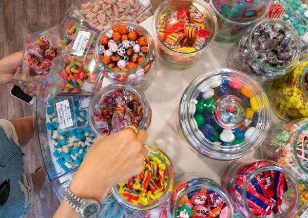 Mrs Robinsons Sweets & Treats