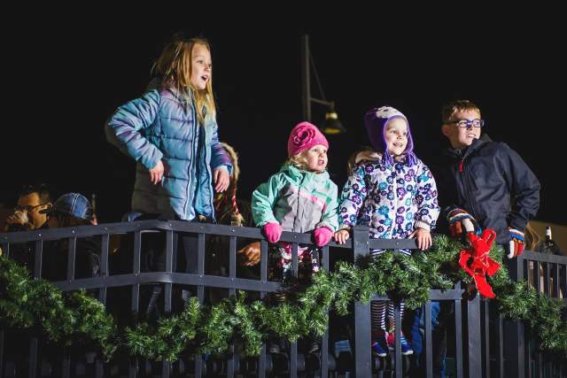 #GoOswego for Holiday Shopping & Events | EnjoyAurora.com