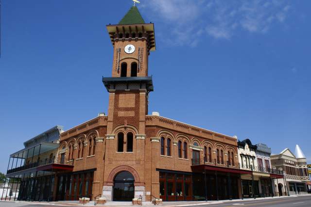 Headquarters for the Grapevine Convention and Visitors Bureau