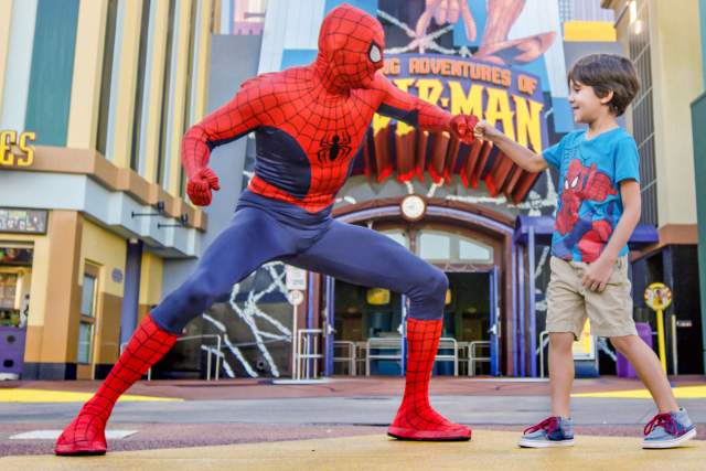16-15599 FL16 Hispanic Photo Shoot, The Amazing Adventures of Spider-Man, AASM, Spiderman, Spider Man, Attraction, Rides, Motion Simulation, 3-D / 4-D Experience, Universal Express Pass, Marvel Super Hero Island, MSHI, Universal's Islands of Adventure, IOA, Universal Orlando Resort, UOR, UO