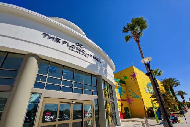 entrance to Crayola Experience