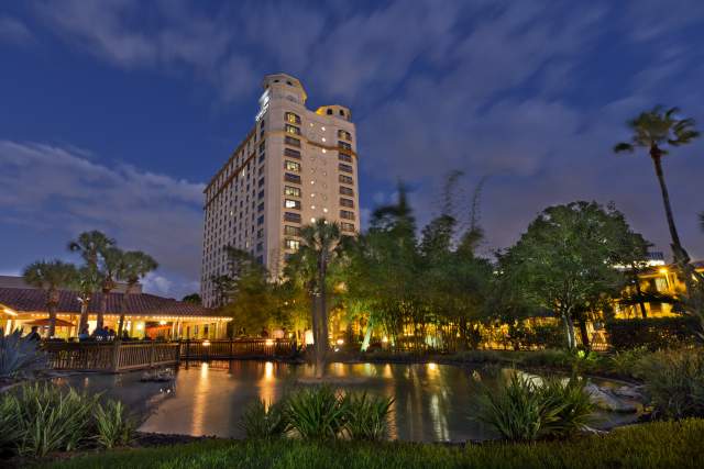 DoubleTree by Hilton Orlando at SeaWorld hotel at night