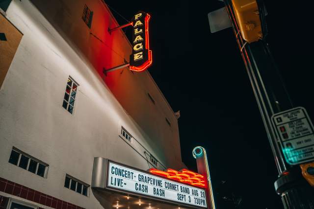 Palace Theater's neon sign