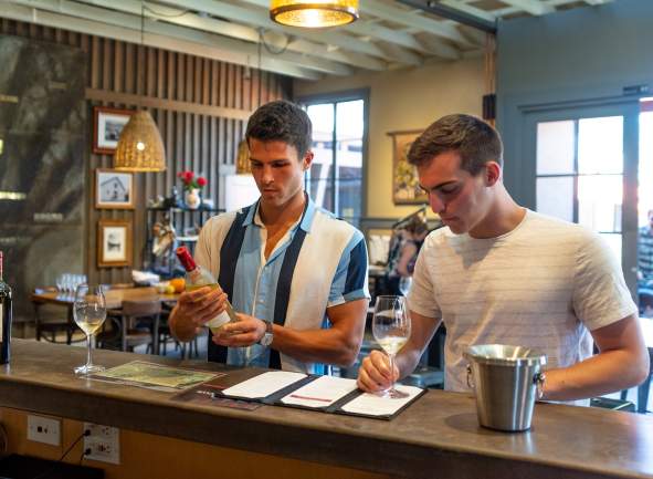 WineTasting_SonomaValley