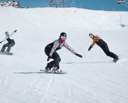 Five Reasons to Book a Spring Ski Trip