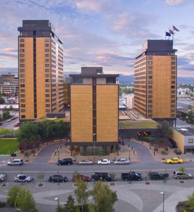 Hotel Captain Cook Exterior from across Fourth Avenue