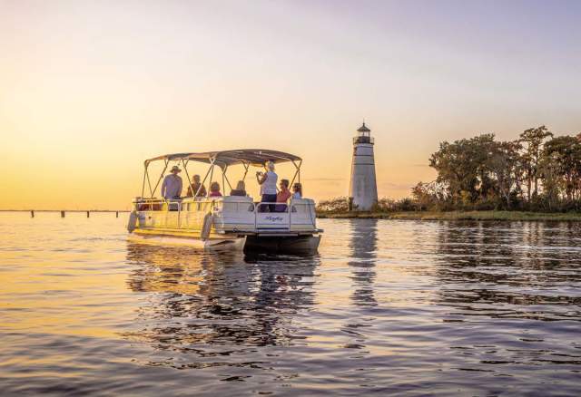 The Northshore Inspiration Guide, Spring-Summer 2025