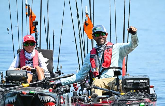 Bassmaster Kayak Father and Son Fishing