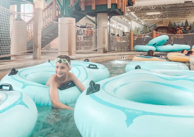 ashlee great wolf lodge son