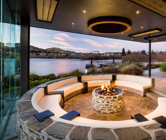 Wakatipu Grill Pinot Pit at dusk overlooking the lake