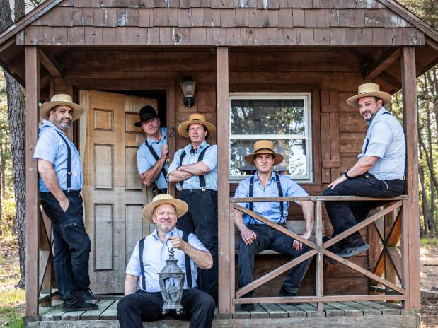 The Amish Outlaws
