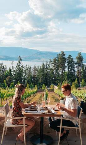 Home Block Restaurant at CedarCreek Estate Winery (2)