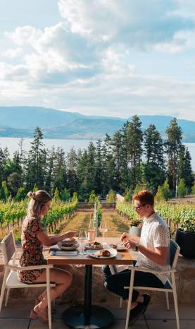 Home Block Restaurant at CedarCreek Estate Winery (2)