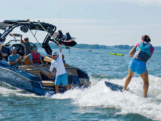 DTN - HI - Lake Fun & Activities - Ride LKN Wake & Surf Co - "Wake"