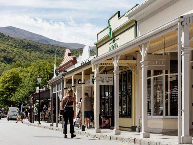 Boutique shops down the main street of Arrowtown