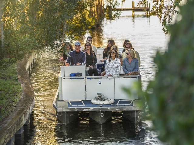 Scenic Boat Tour - Winter Park canal