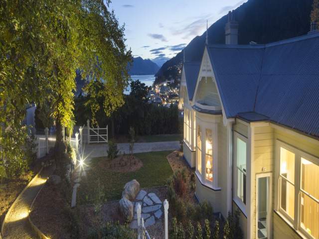 Exterior of Hulbert House boutique odge with