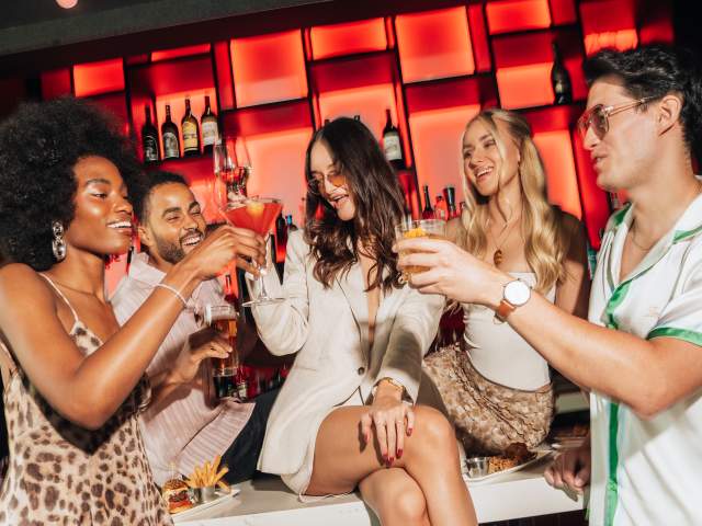 Friends at bar at STK Orlando