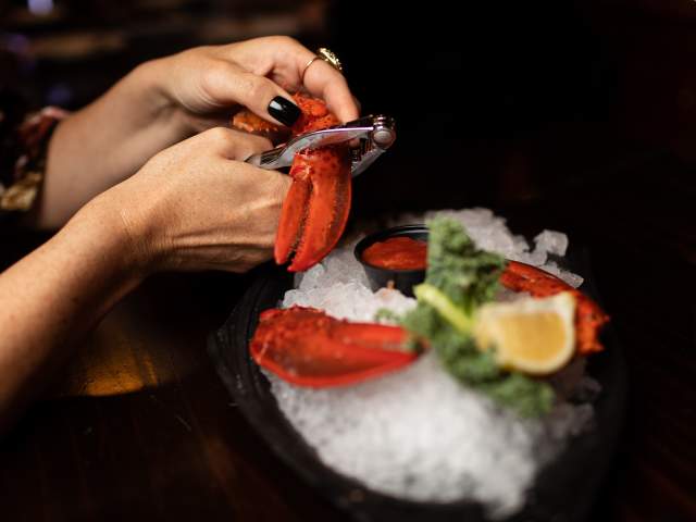 Coopers Seafood Hiller 469 LCVB